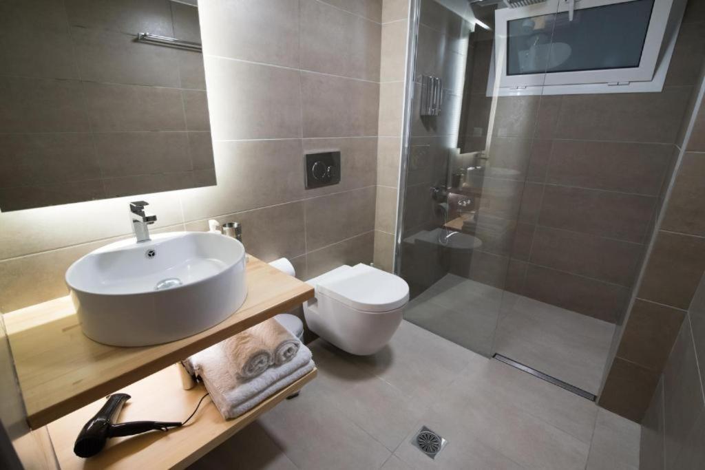 Preveza Suitestay Apartments Dodonis 28 Buitenkant foto