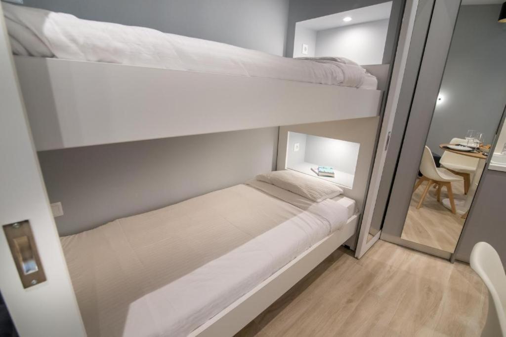 Preveza Suitestay Apartments Dodonis 28 Buitenkant foto