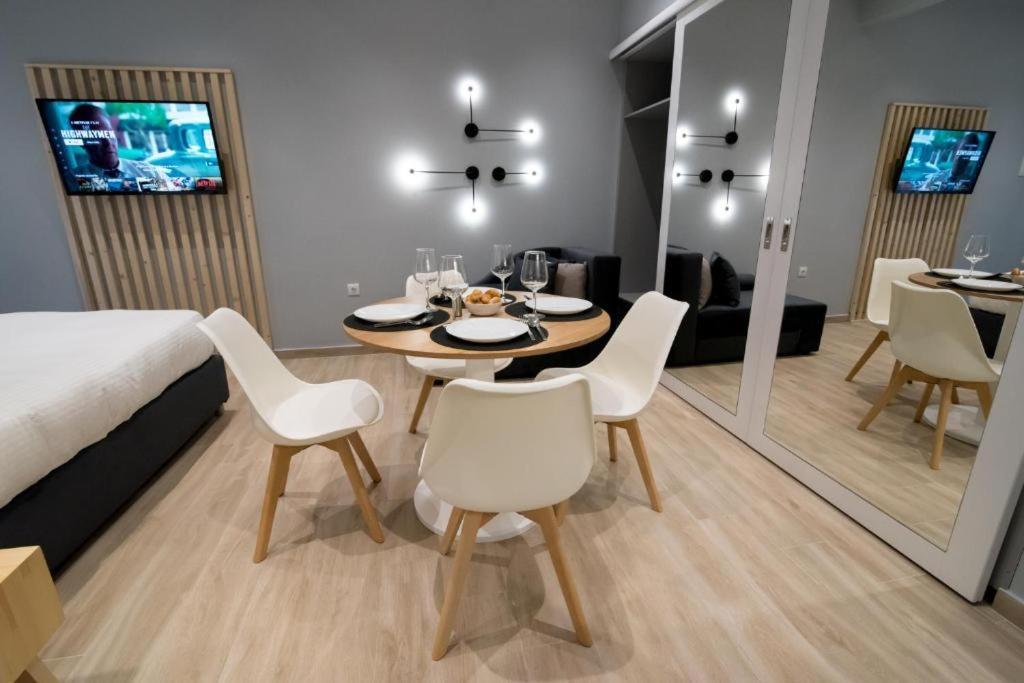 Preveza Suitestay Apartments Dodonis 28 Buitenkant foto