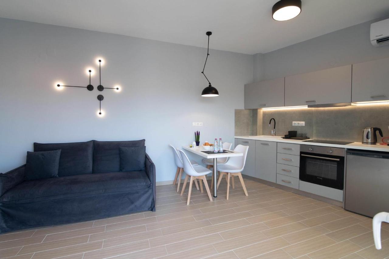 Preveza Suitestay Apartments Dodonis 28 Buitenkant foto