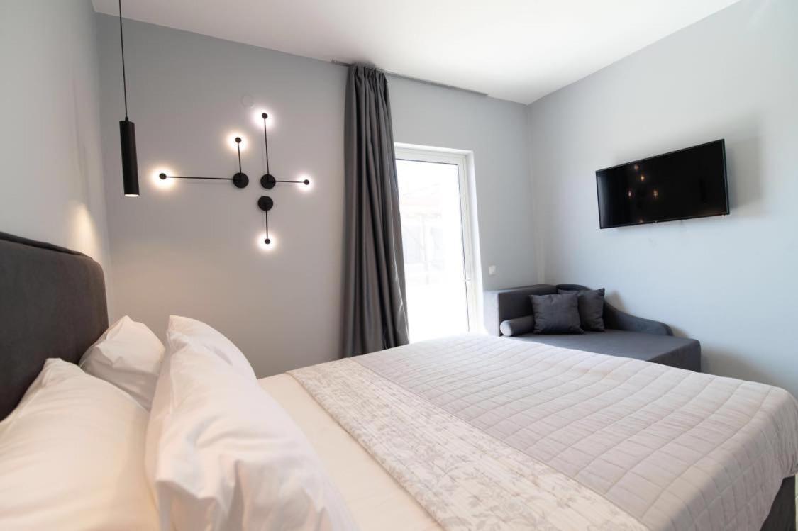 Preveza Suitestay Apartments Dodonis 28 Buitenkant foto